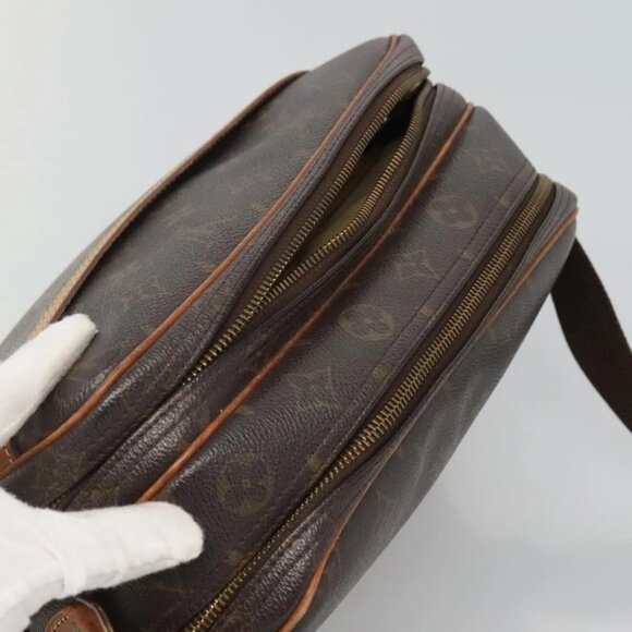 LOUIS VUITTON Monogram Reporter PM Shoulder Bag - Picture 5 of 16